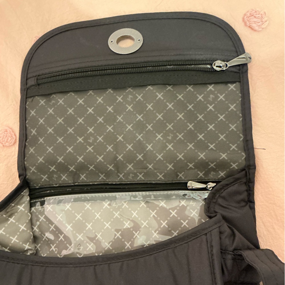 Lug Black Crossbody Bag with Turn Lock - Picture 2 of 4